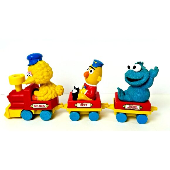 Big Bird's Wind Up Train 1989 Vintage Sesame Street Bert Cookie Monster Illco - Picture 1 of 16